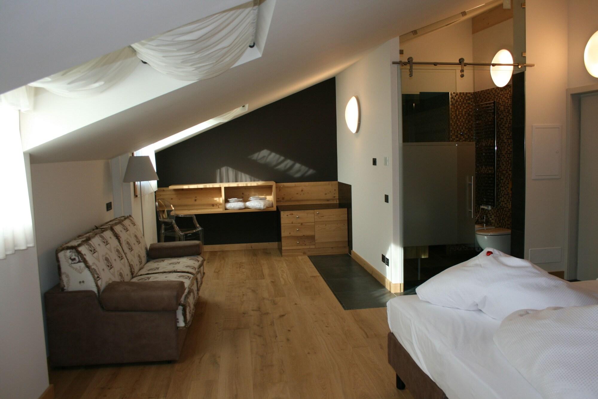 Hotel Orso Grigio Cavalese Εξωτερικό φωτογραφία