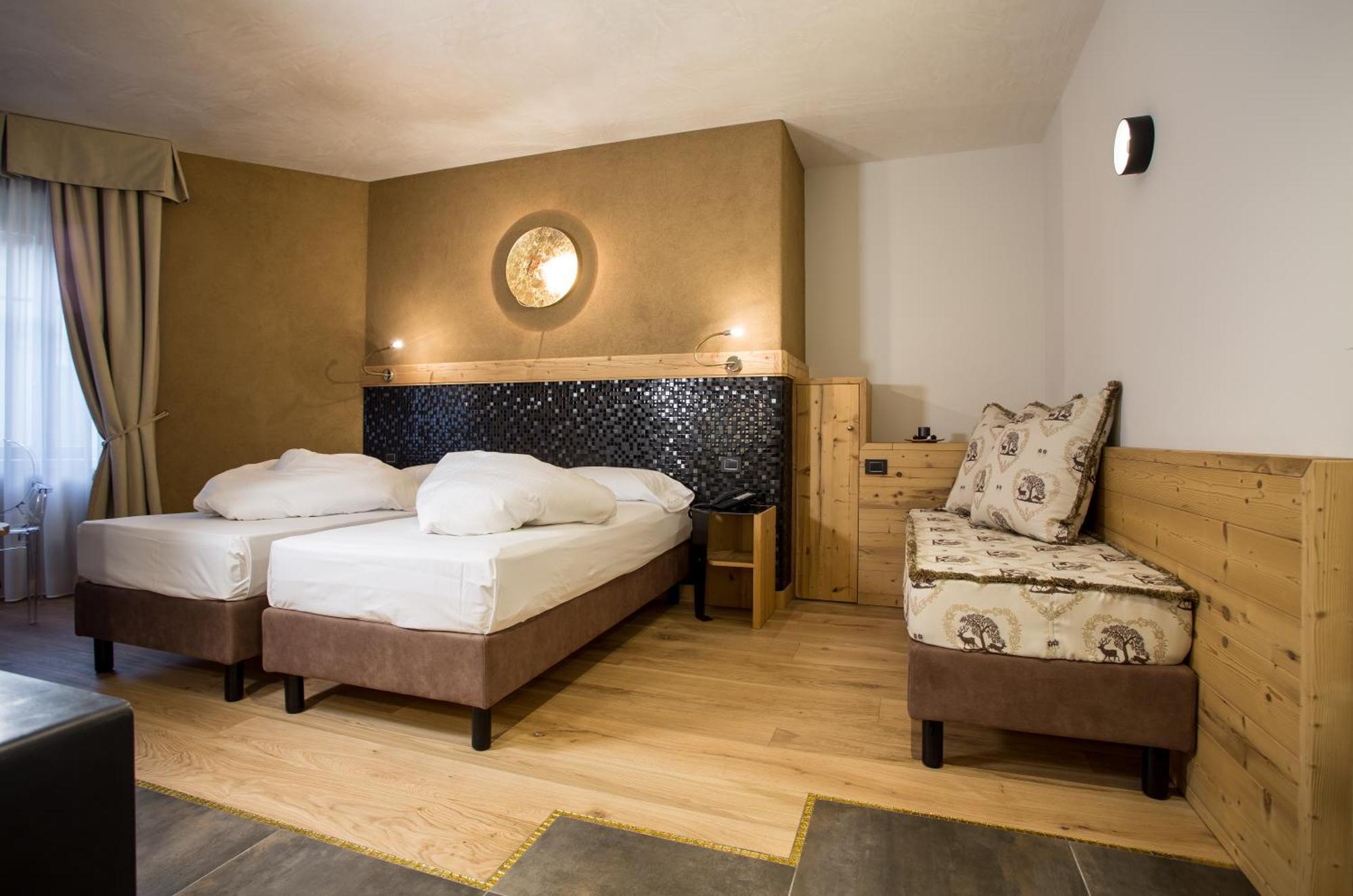 Hotel Orso Grigio Cavalese Εξωτερικό φωτογραφία