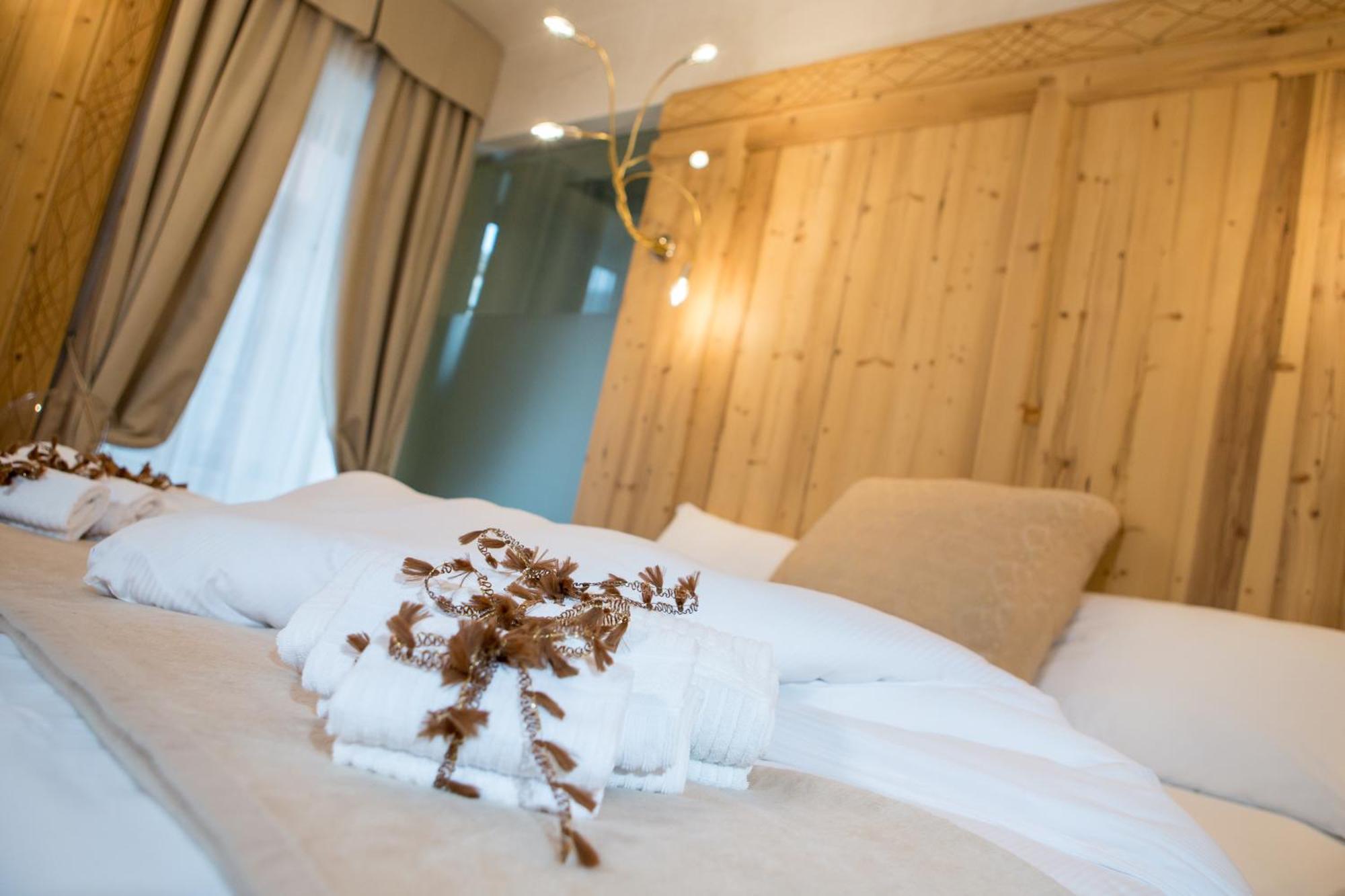 Hotel Orso Grigio Cavalese Εξωτερικό φωτογραφία