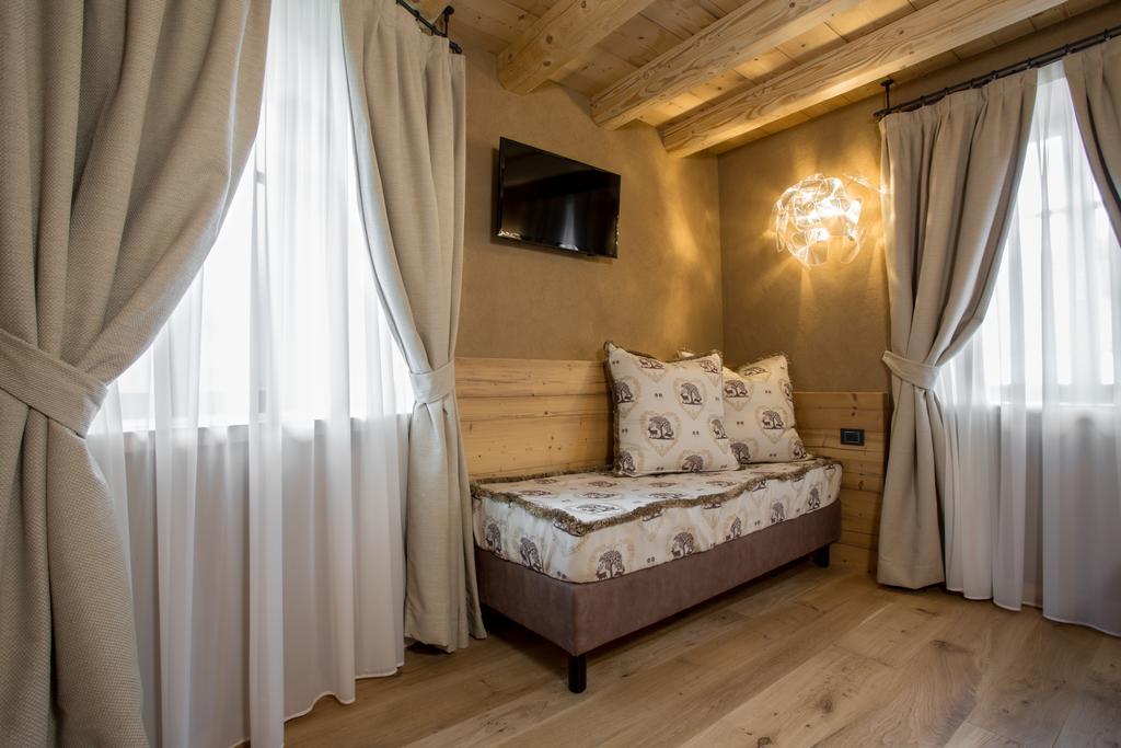 Hotel Orso Grigio Cavalese Εξωτερικό φωτογραφία